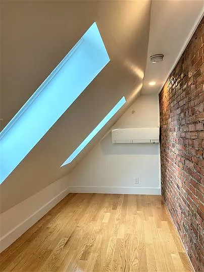 29 Green St #14 — Photo 9