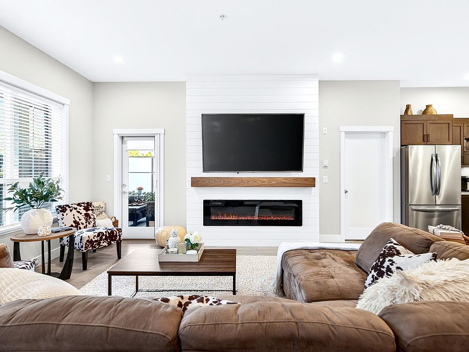 1st image of 12367 224th St #103