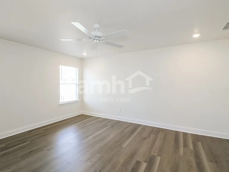 3336 Emzy Dr — Photo 8