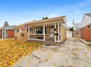 4062 South Troy AVENUE, Saint Francis, WI 53235