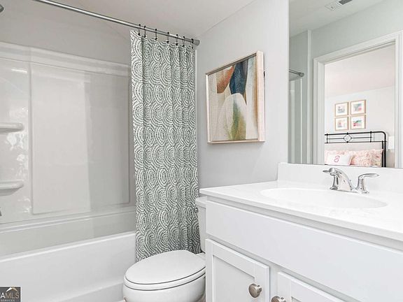 3rd image of 740 Coventry Cove Way