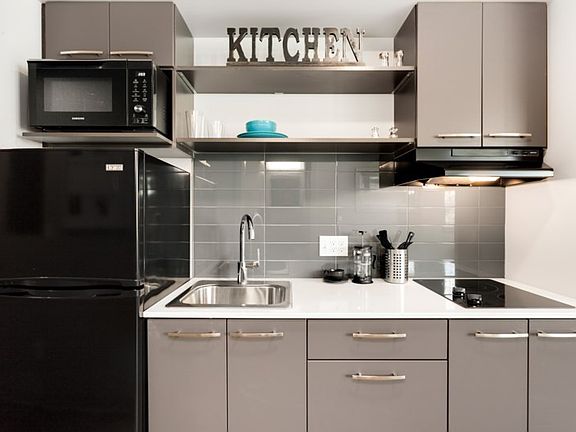 3rd image of 1814 E John St Unit 425