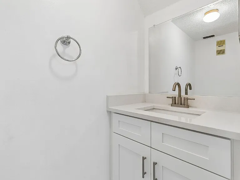 5810 Windhover Dr — Photo 20