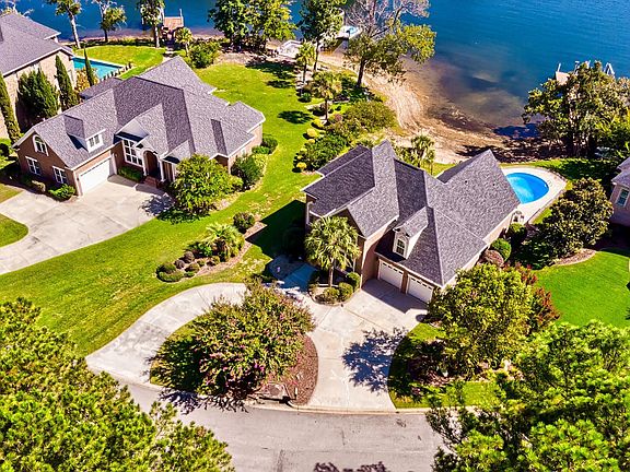 3rd image of 145 Bay Pointe Dr
