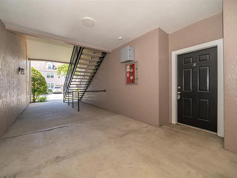 6663 Queens Borough Ave #101 — Photo 3