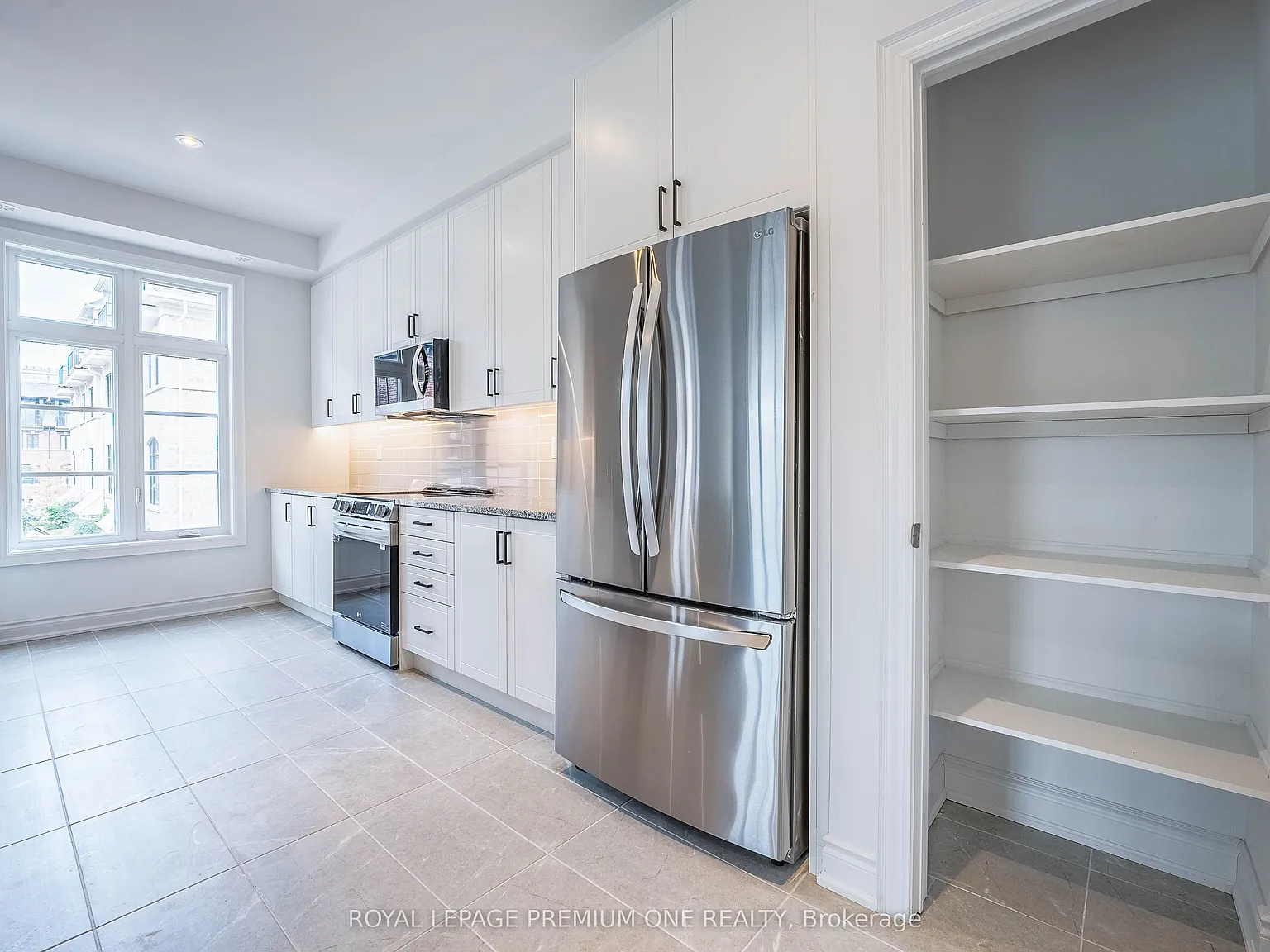 3 bed, $3,700 — Photo 4