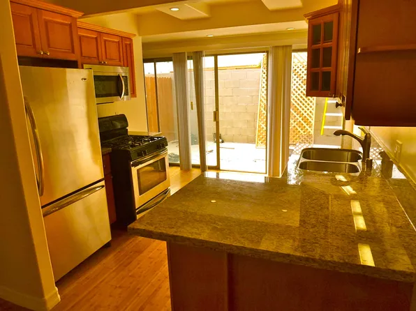 11723 Avon Way, Los Angeles, CA