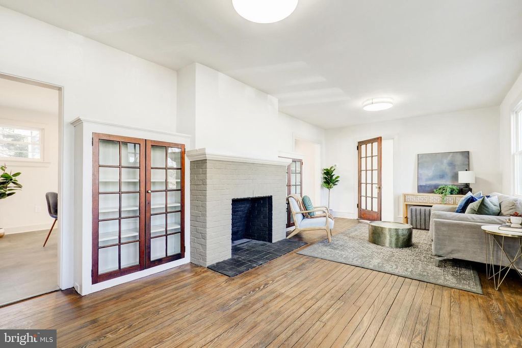 1081 Wynnwood Rd, Abington, PA - View 3