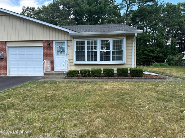 31B Yorktowne Parkway, Whiting, NJ 08759