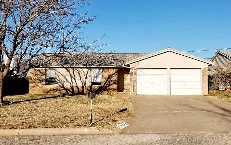 4016 Eastridge Dr — Photo 1