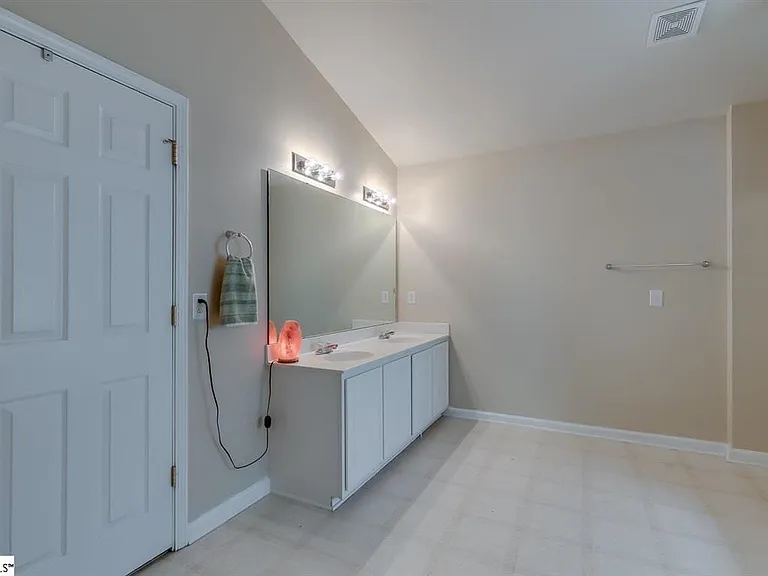 14 Farm Brook Way — Photo 15