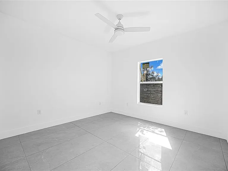 7990 NW 8th Ave — Photo 23