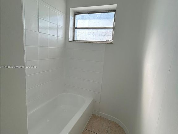 3rd image of 20690 NW 15th Ave APT C-143
