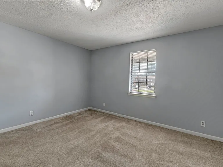 1220 2nd Ave SW #14 — Photo 11