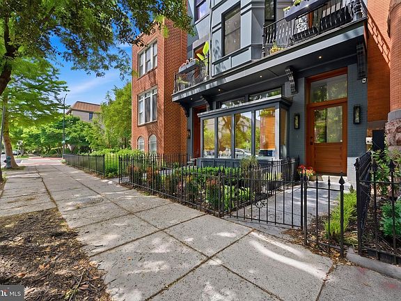 2nd image of 1402 12th St NW Unit 3