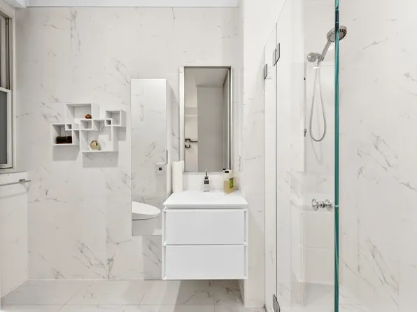 67 Park Avenue image 14 of 14