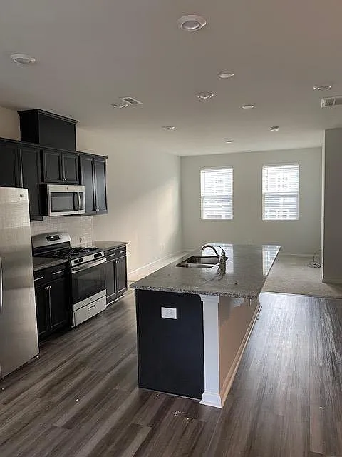5928 Illuminate Ave — Photo 3