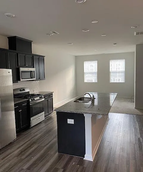 5928 Illuminate Ave — Photo 3