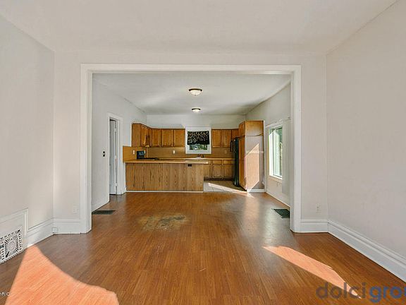 5th image of 349 Highland St SE