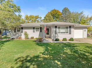 432 W Anderson Ct, Crown Point, IN 46307