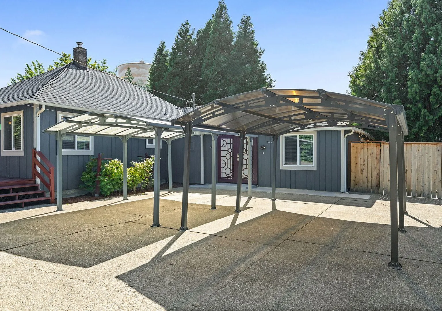 Kennydale Rambler with parking- Close to Lake Washington — Photo 2