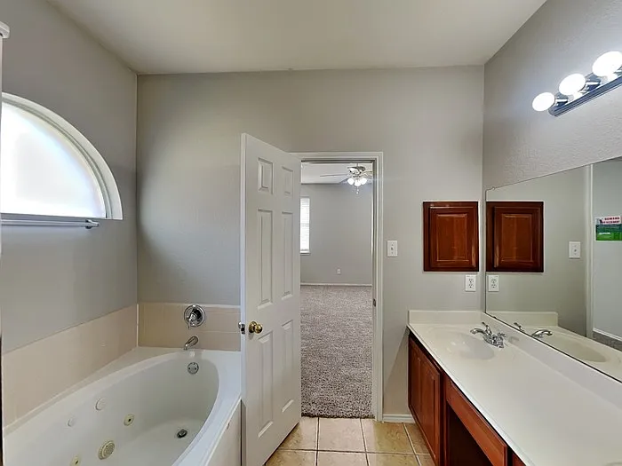 8209 Swan Park Dr — Photo 12