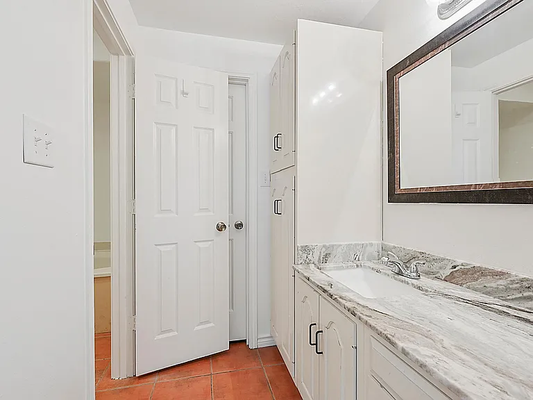 4400 Carter Creek Pkwy #102 — Photo 10