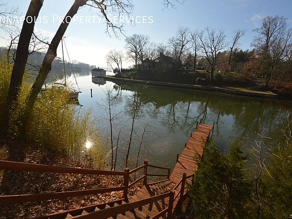 2nd image of 2654 Greenbriar Ln