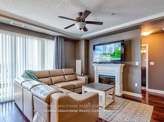 3rd image of 330 Ridout St N #705