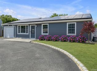 74 Glen Summer Road, Holbrook, NY 11741