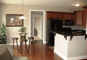 4th image of 22 Black Iron Ln