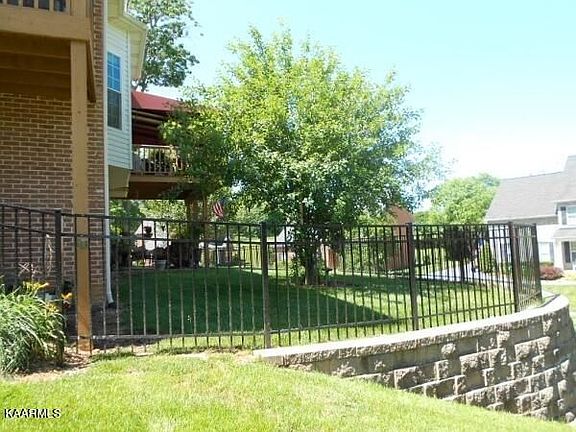 2nd image of 12423 Stonebranch Way