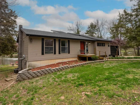 1410 S Fork Ln, Tipton, MO 65081