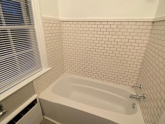 4th image of 817 S Park St #2kcndpzq1