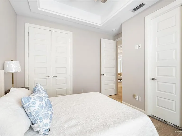 1304 Providence Ave — Photo 27