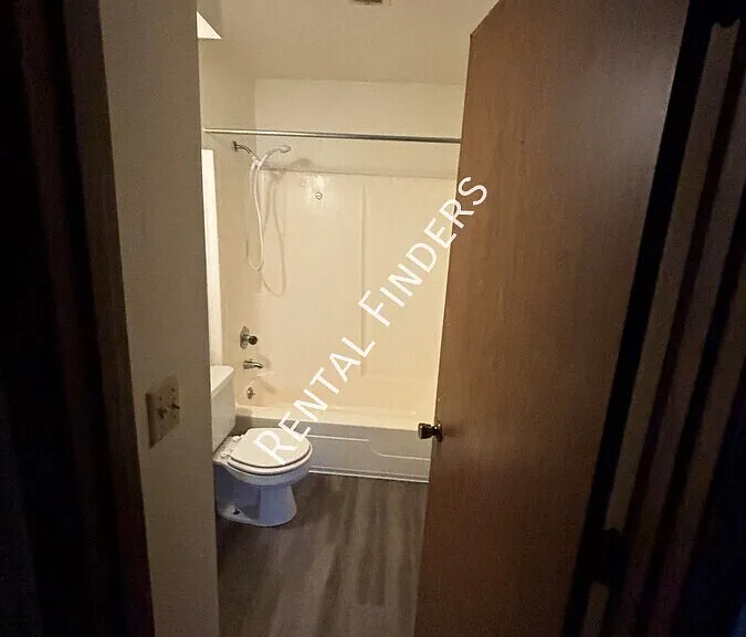 10 Cottage Row #8 — Photo 4