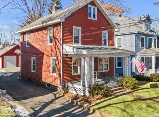 1079 Van Antwerp Rd, Niskayuna, NY 12309