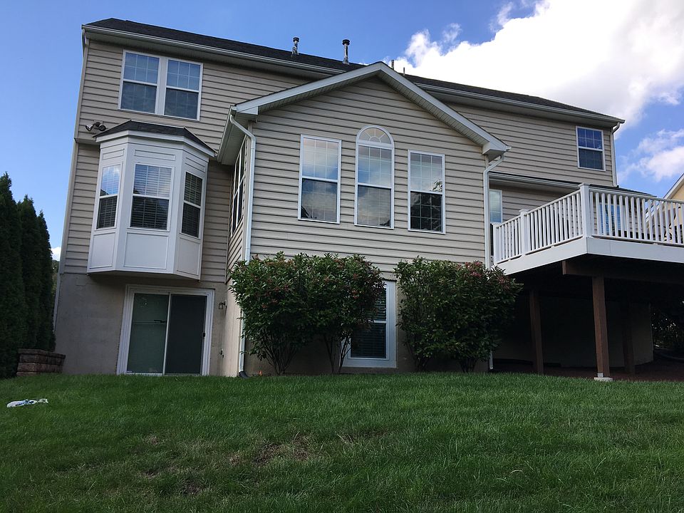 2nd image of 3269 Berry Brow Dr