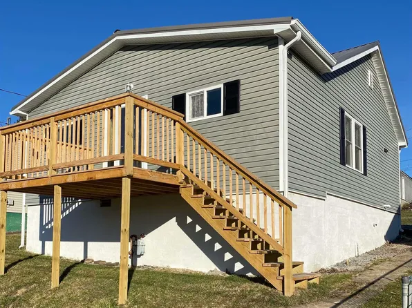 117 Merrill Ave, Rivesville, WV 26588