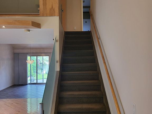 3rd image of 3355 Willow St