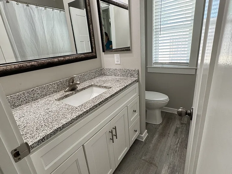 115A Montrose Dr — Photo 8
