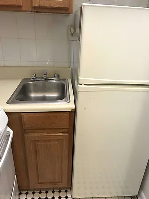 Rented by Paley Management | media 10