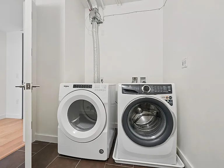 1752 Wewatta St #1121 — Photo 18