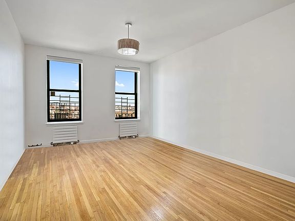 2nd image of 115 Eastern Pkwy APT 6A