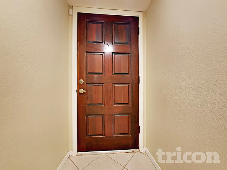 3413 E Dragoon Ave — Photo 3