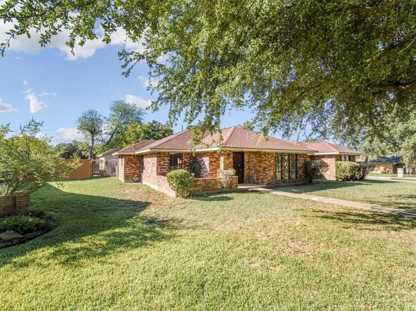 6774 Keswick Dr, Dallas, TX 75232