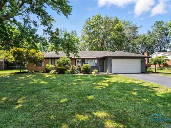 1819 Queenswood Dr, Findlay, OH 45840