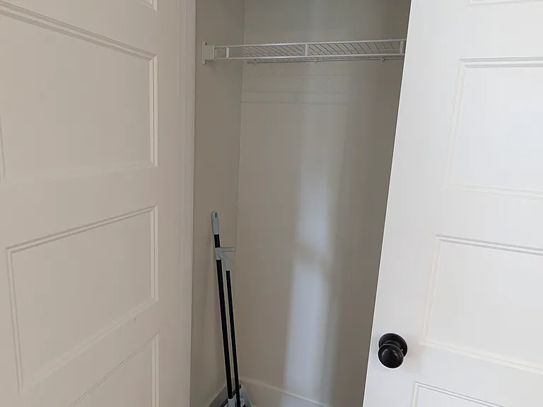 202 S Hancock St — Photo 16