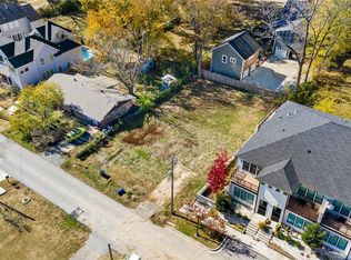 424 SW C St #2, Bentonville, AR 72712