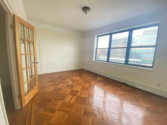 4th image of 118-12 Queens Blvd #3L